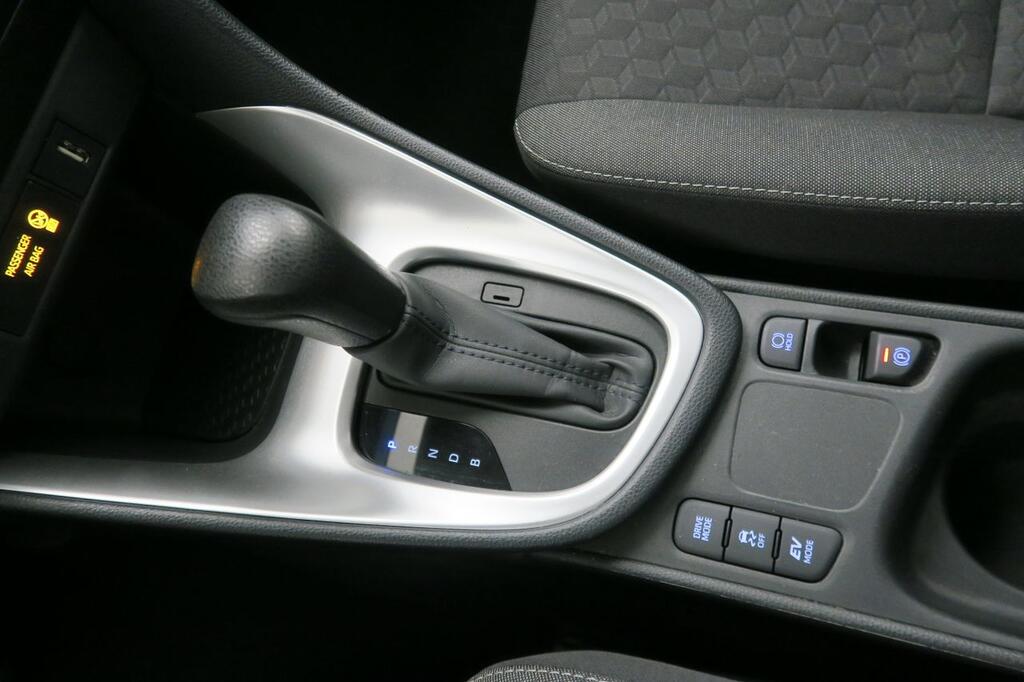 Toyota Yaris ACTIVE TECH 1.5 VVT-I HEV 116 CV 5P 11