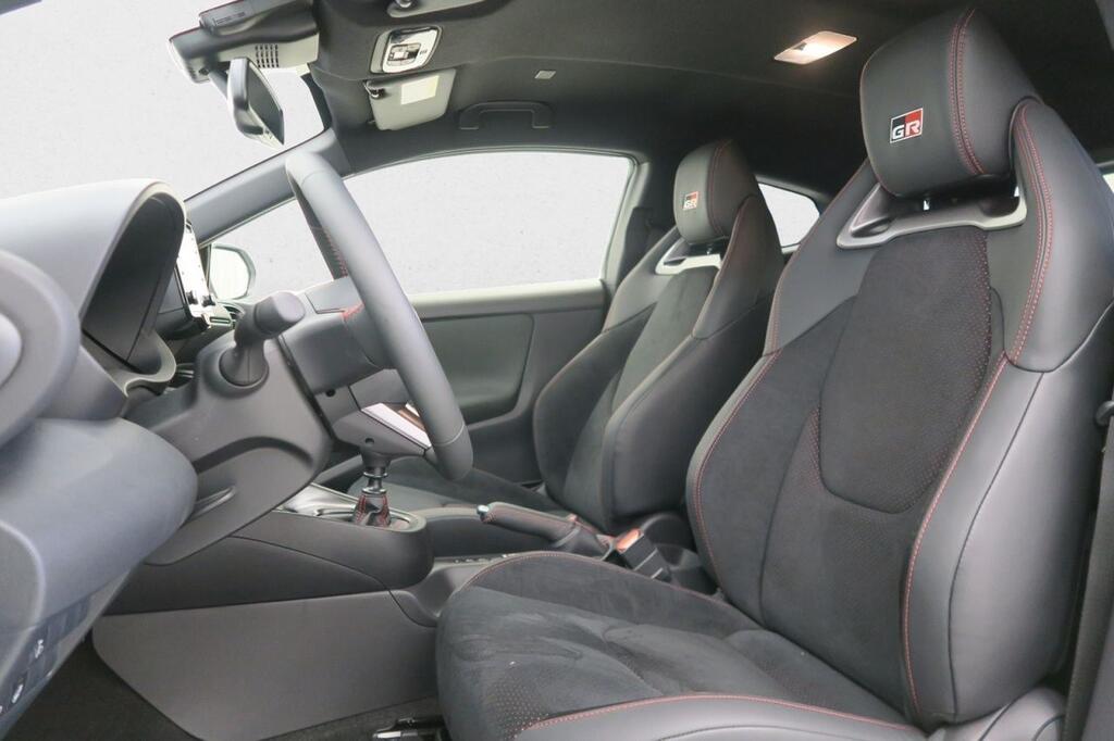 Toyota Yaris GR CIRCUIT PACK WRC TRIPLE EDITION 1.6T 261 CV 3P 21