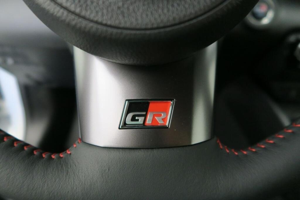 Toyota Yaris GR CIRCUIT PACK WRC TRIPLE EDITION 1.6T 261 CV 3P 13