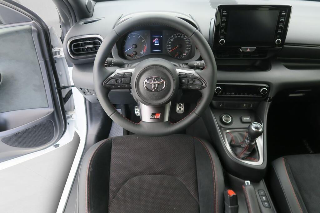 Toyota Yaris GR CIRCUIT PACK WRC TRIPLE EDITION 1.6T 261 CV 3P 18