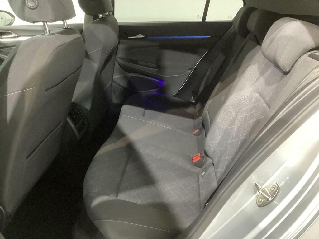 Volkswagen Golf VIII LIFE 2.0 TDI 150 CV DSG 5P 18