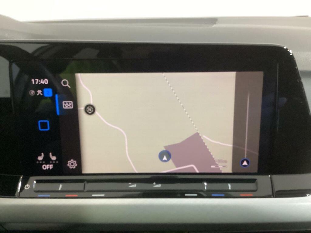 Volkswagen Golf VIII LIFE 2.0 TDI 150 CV DSG 5P 15