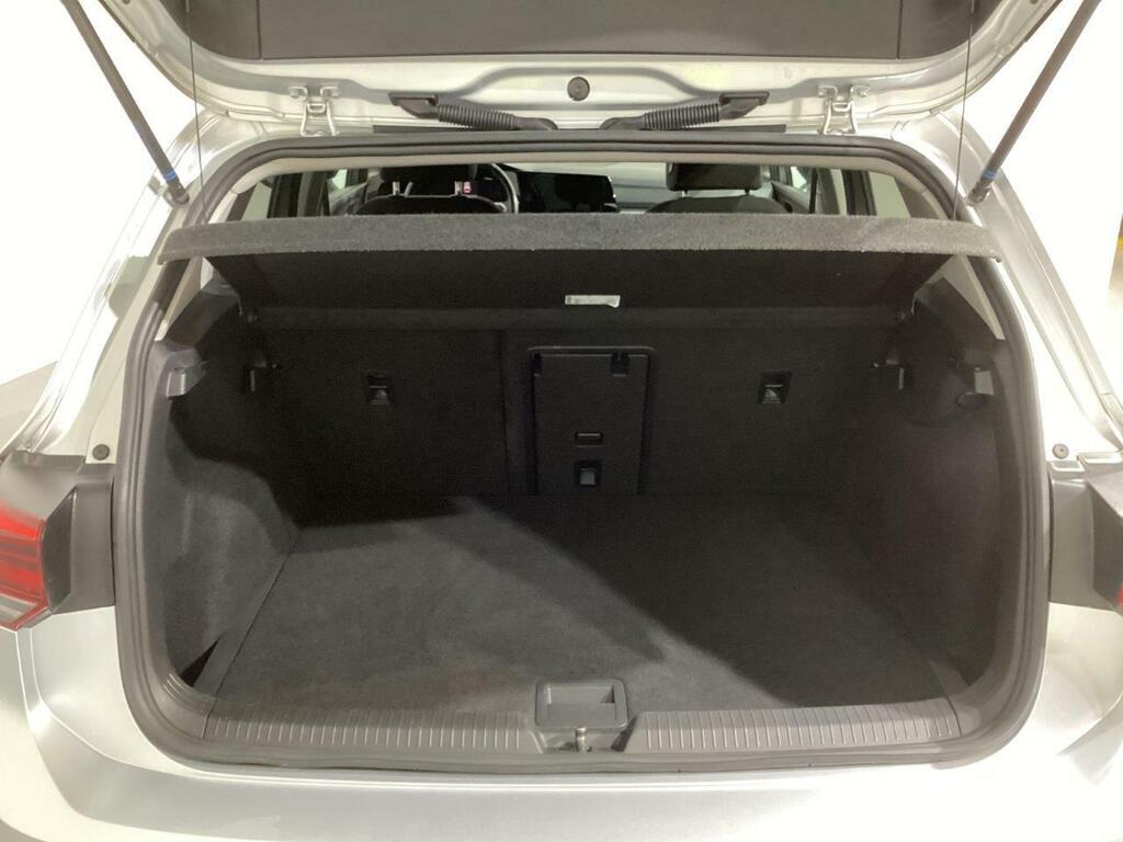 Volkswagen Golf VIII LIFE 2.0 TDI 150 CV DSG 5P 19