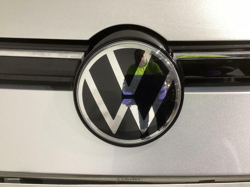 Volkswagen Golf VIII LIFE 2.0 TDI 150 CV DSG 5P 21