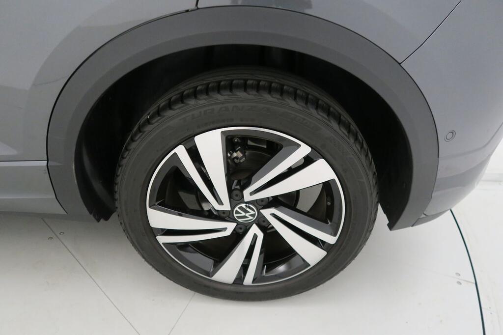 Volkswagen T-Roc R-LINE 1.5 TSI 150 CV DSG 5P 24