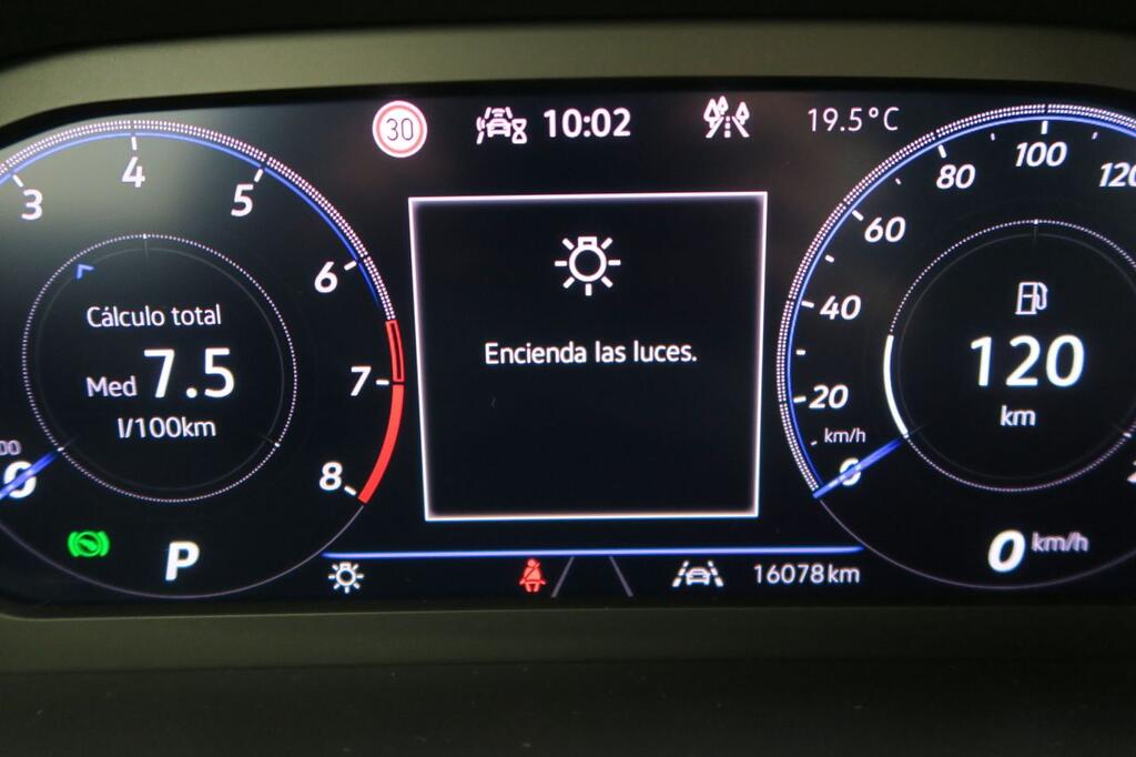 Volkswagen T-Roc R-LINE 1.5 TSI 150 CV DSG 5P 10