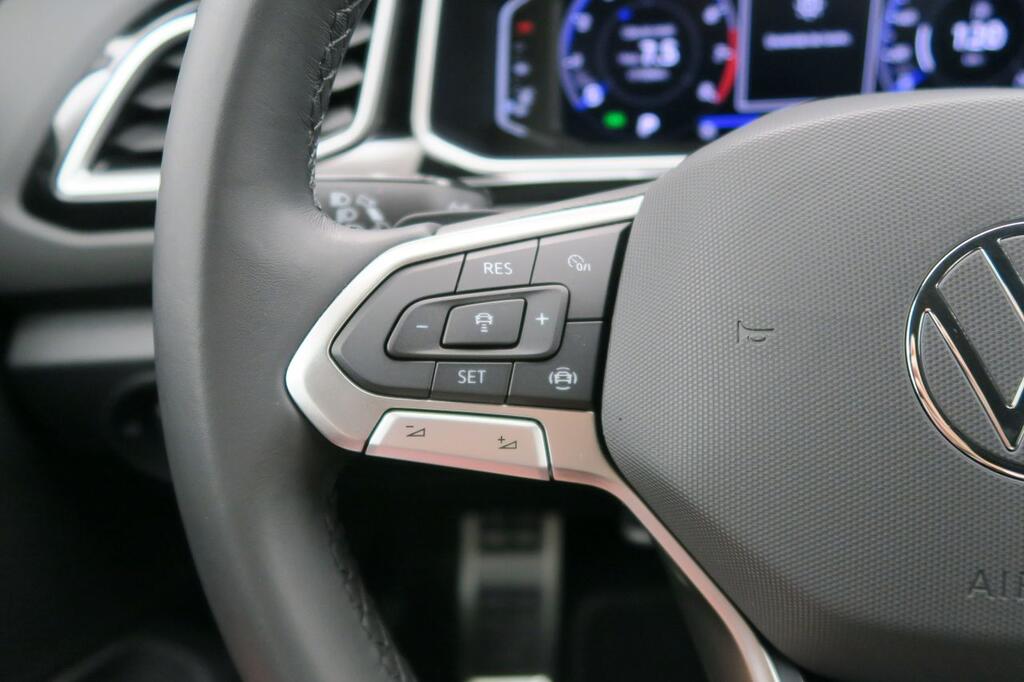 Volkswagen T-Roc R-LINE 1.5 TSI 150 CV DSG 5P 11