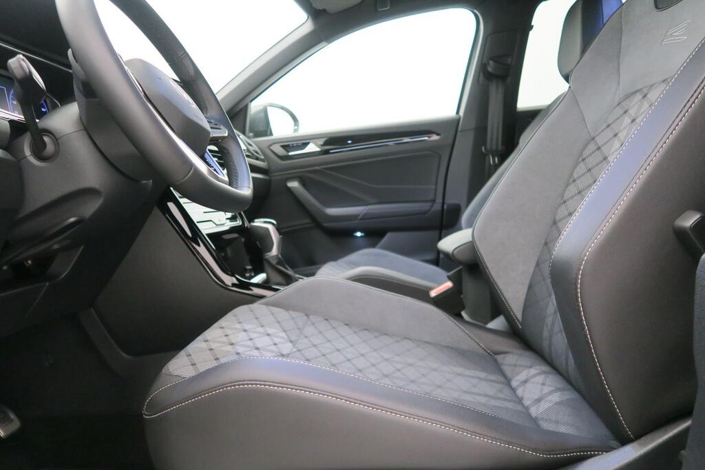 Volkswagen T-Roc R-LINE 1.5 TSI 150 CV DSG 5P 17