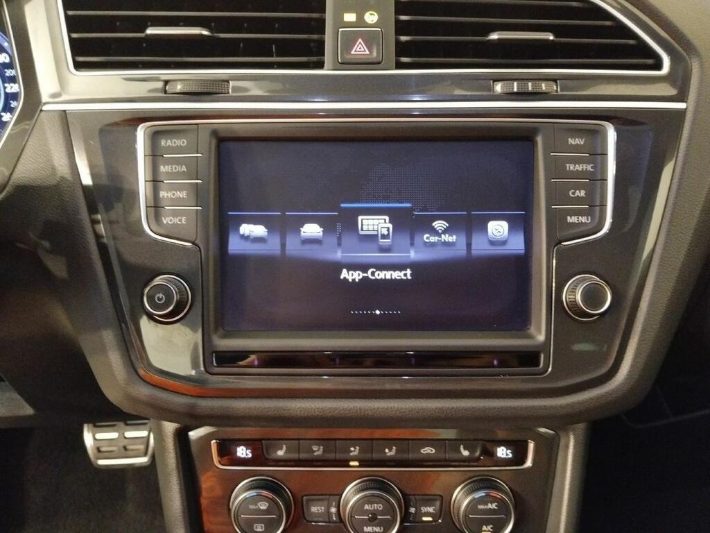 Volkswagen Tiguan SPORT R-LINE 2.0 TSI 180 CV DSG 4WD BMT 5P 10