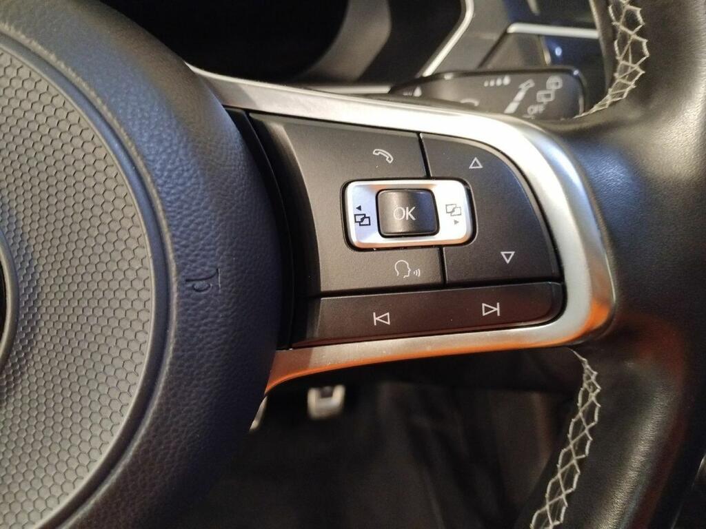 Volkswagen Tiguan SPORT R-LINE 2.0 TSI 180 CV DSG 4WD BMT 5P 9