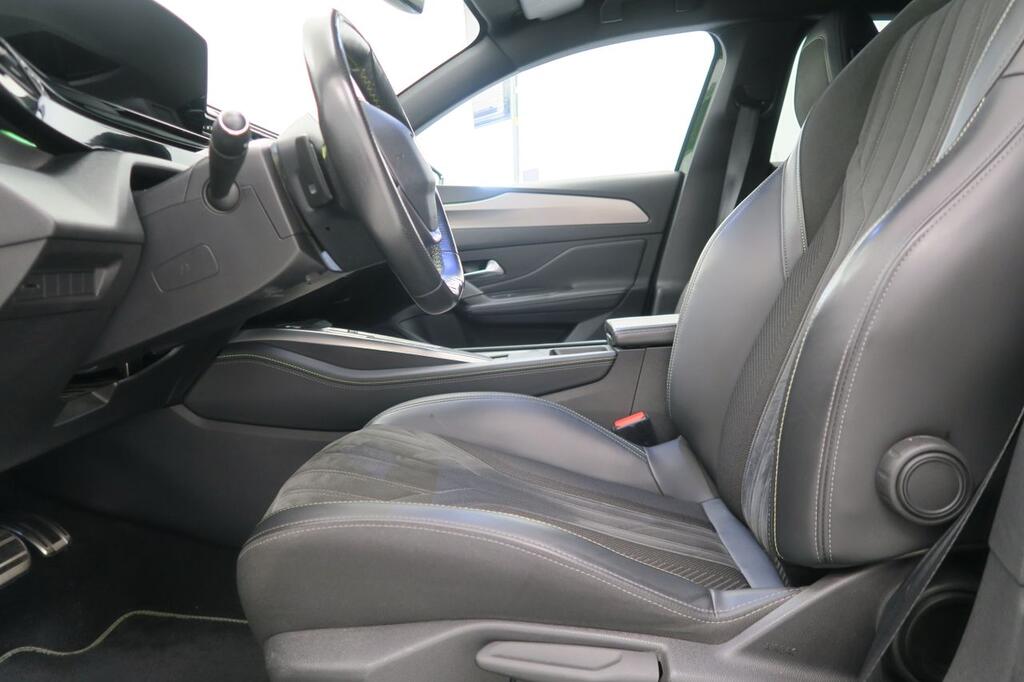 Peugeot 308 5P GT Puretech 130 S&S EAT8 15