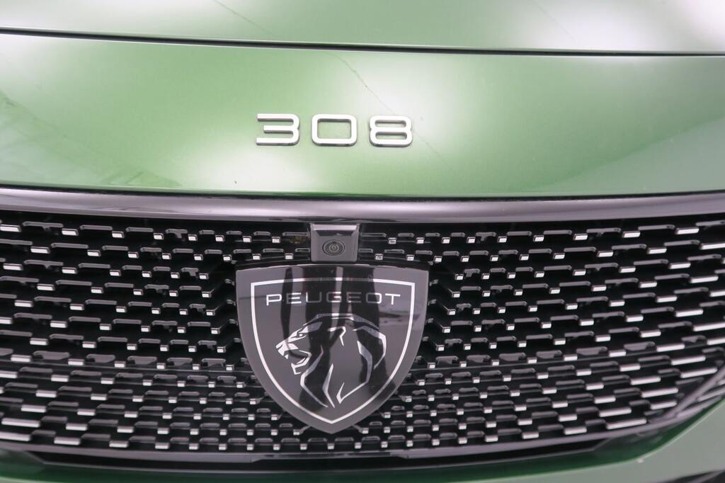 Peugeot 308 5P GT Puretech 130 S&S EAT8 18