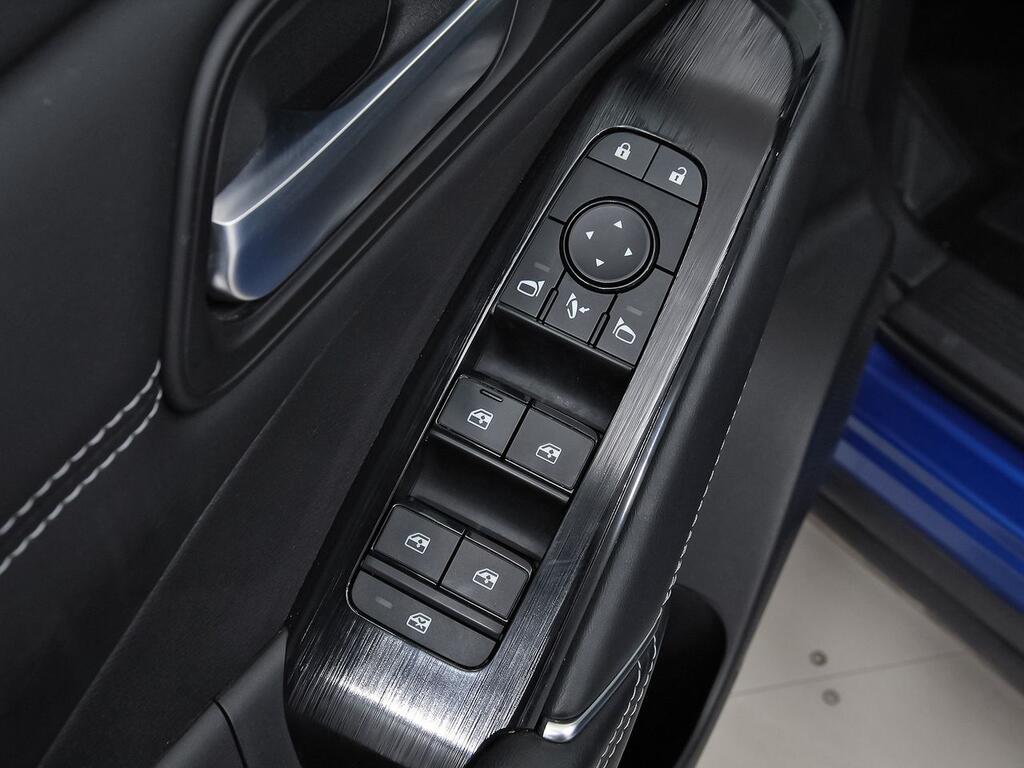 Nissan Qashqai DIG-T 103kW mHEV 4x2 Premiere Edition 11