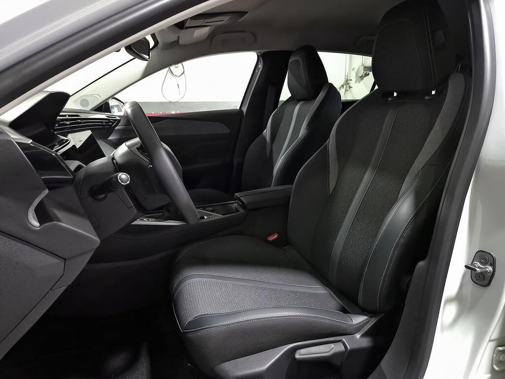 Peugeot 308 5P Allure PureTech 130 S&S MAN 8