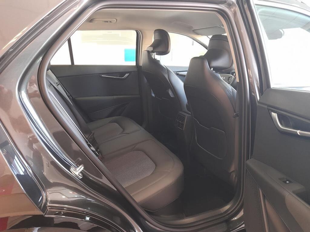 Kia Niro 1.6 GDi HEV 95kW (129CV) Drive 11