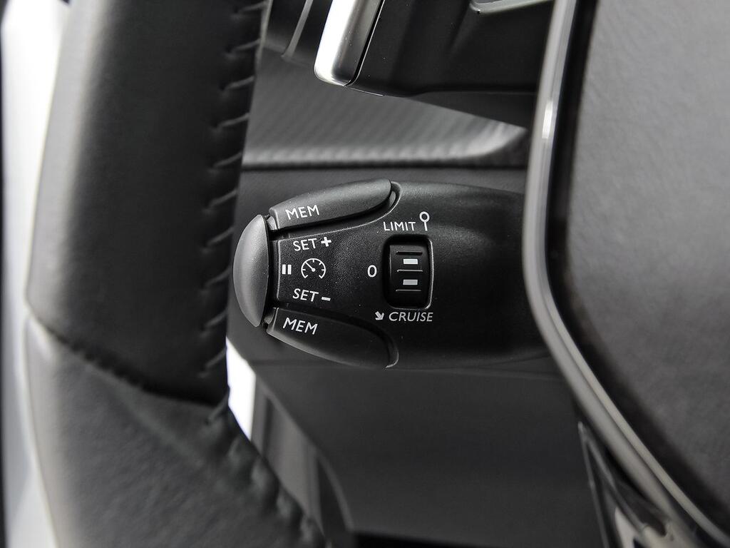 Peugeot 208 Allure HYBRID 100 eDCS6 16