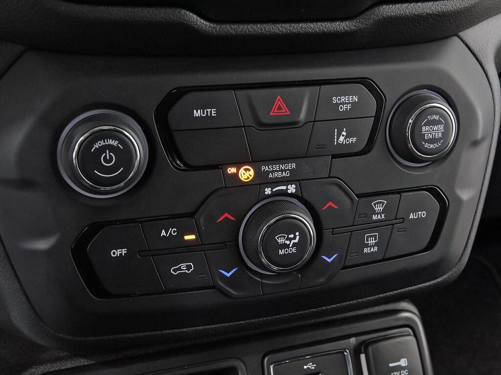 Jeep Renegade Longitude eHybrid 1.5 96kW(130CV) ATX 29