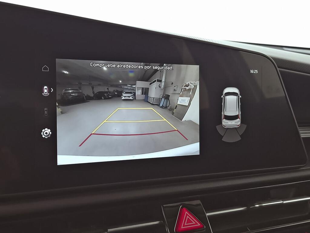 Kia Niro 1.6 GDi HEV 104kW (141CV) Concept 33