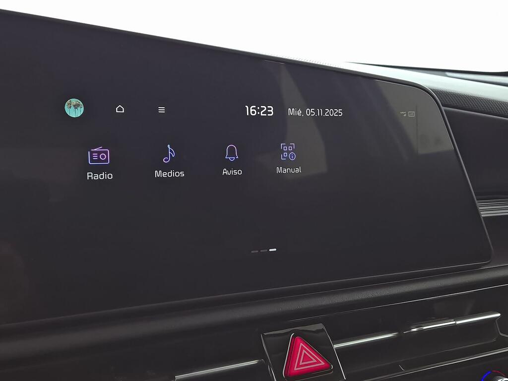 Kia Niro 1.6 GDi HEV 104kW (141CV) Concept 21