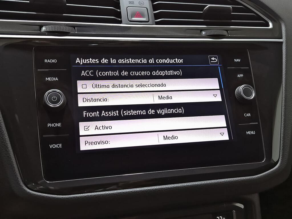 Volkswagen Tiguan Sport 2.0 TDI 140kW (190CV) 4Motion DSG 23