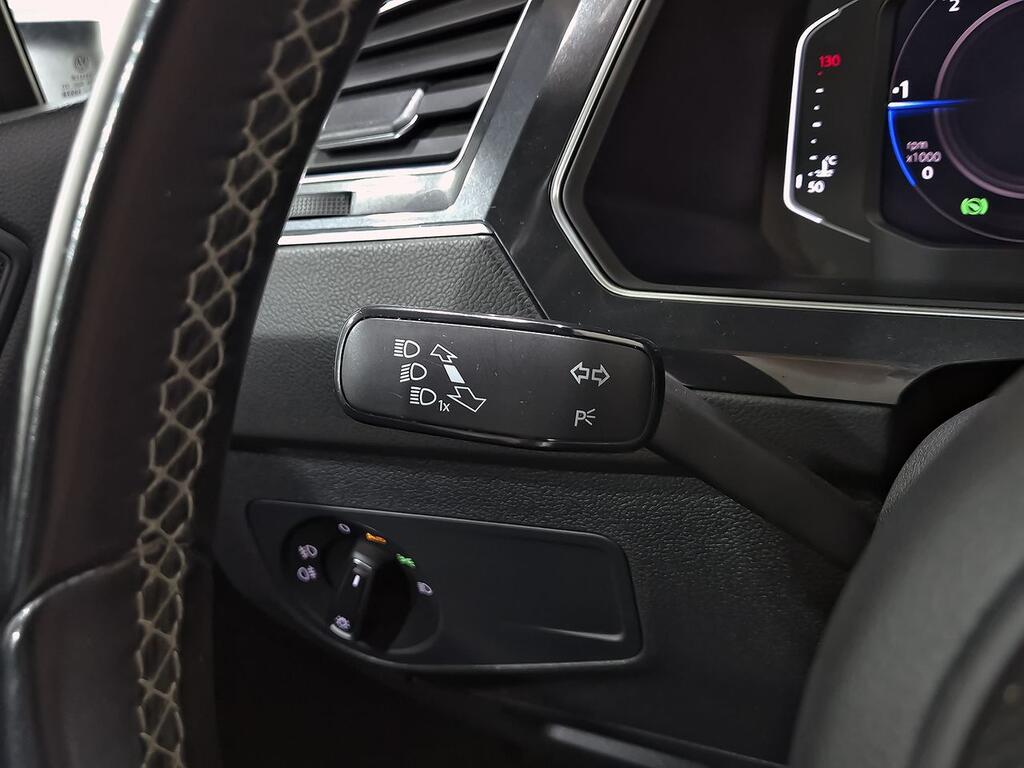 Volkswagen Tiguan Sport 2.0 TDI 140kW (190CV) 4Motion DSG 14