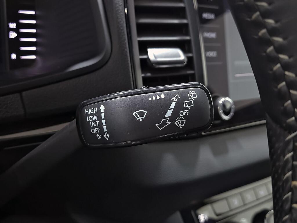 Skoda Karoq 1.5 TSI 110kW (150CV) DSG ACT Sportline 14