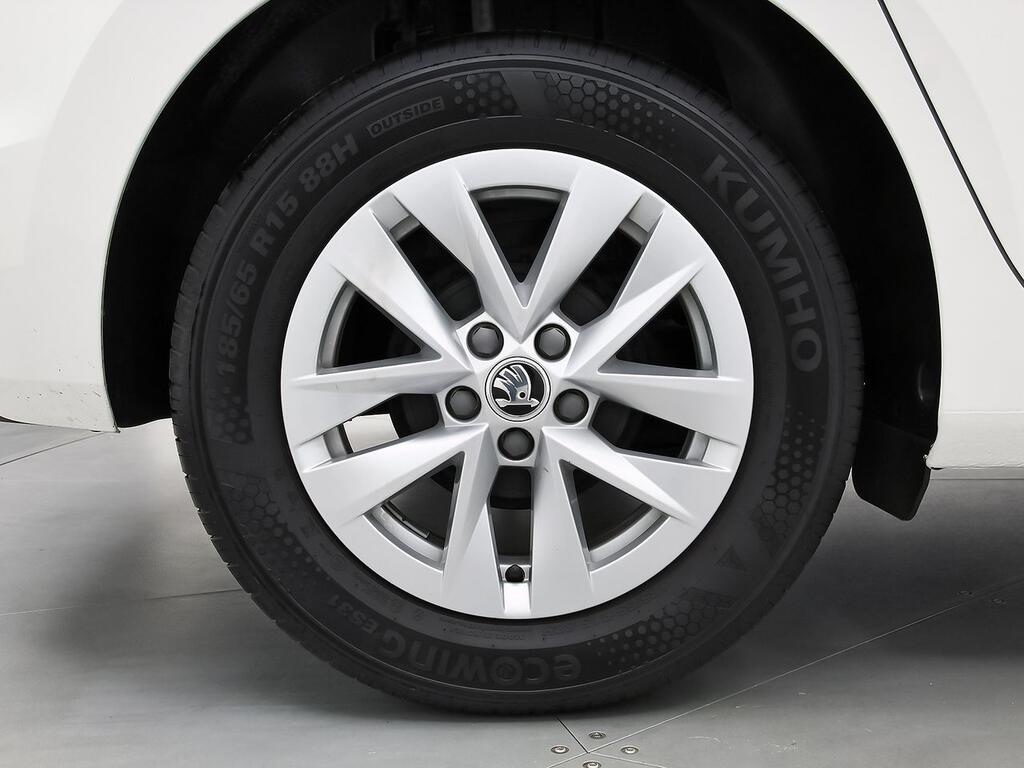 Skoda Fabia 1.0 TSI 70KW (95CV) Ambition 8