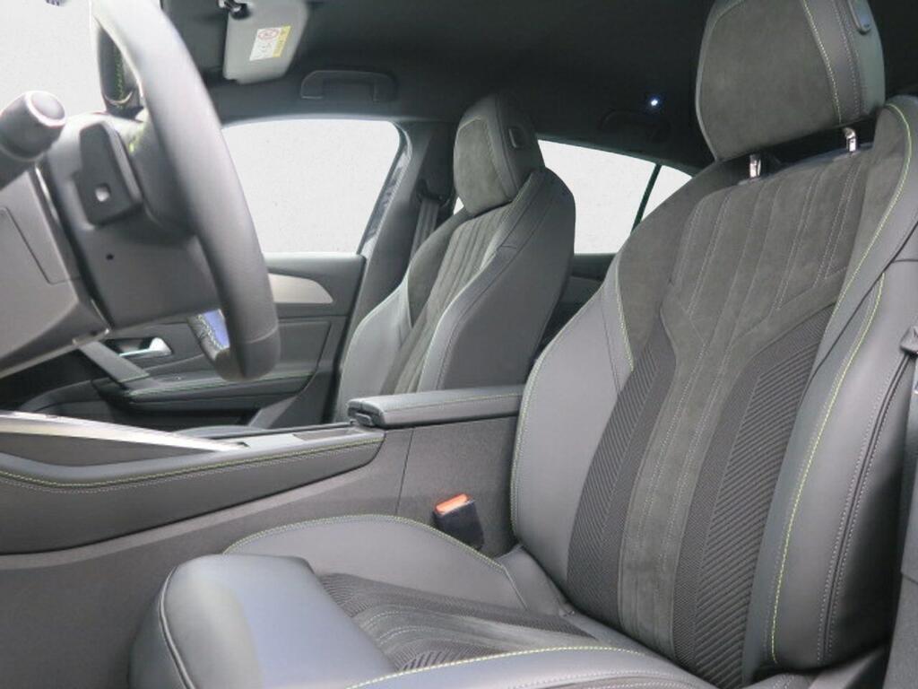 Peugeot 408 GT 1.6 HYBRID AUTO 224 CV 5P 17