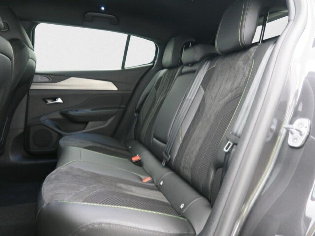 Peugeot 408 GT 1.6 HYBRID AUTO 224 CV 5P 18