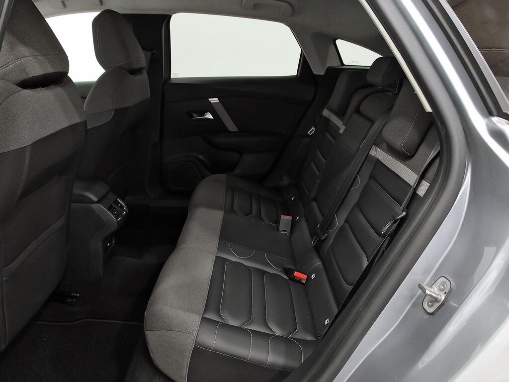 Citroën C4 PureTech 130 S&S 6v Shine 9