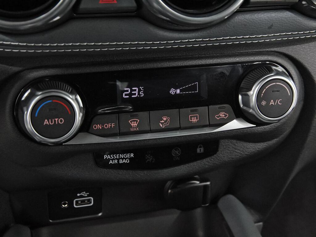 Nissan Juke DIG-T 84 kW (114 CV) 6M/T N-Connecta 27