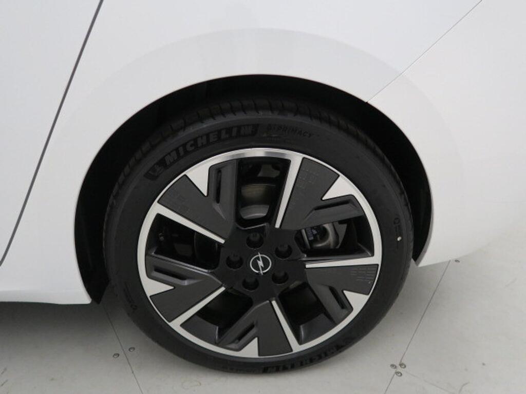 Opel Astra 54kWh GS Auto 23