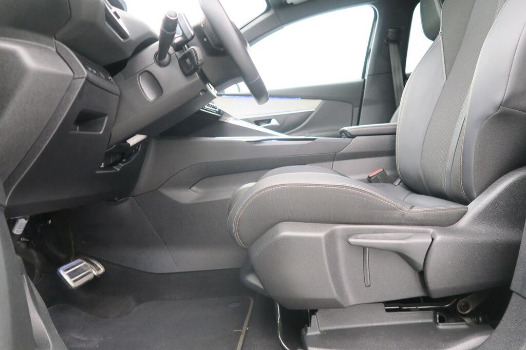 Peugeot 5008 1.5 BlueHDi 96kW S&S GT EAT8 16