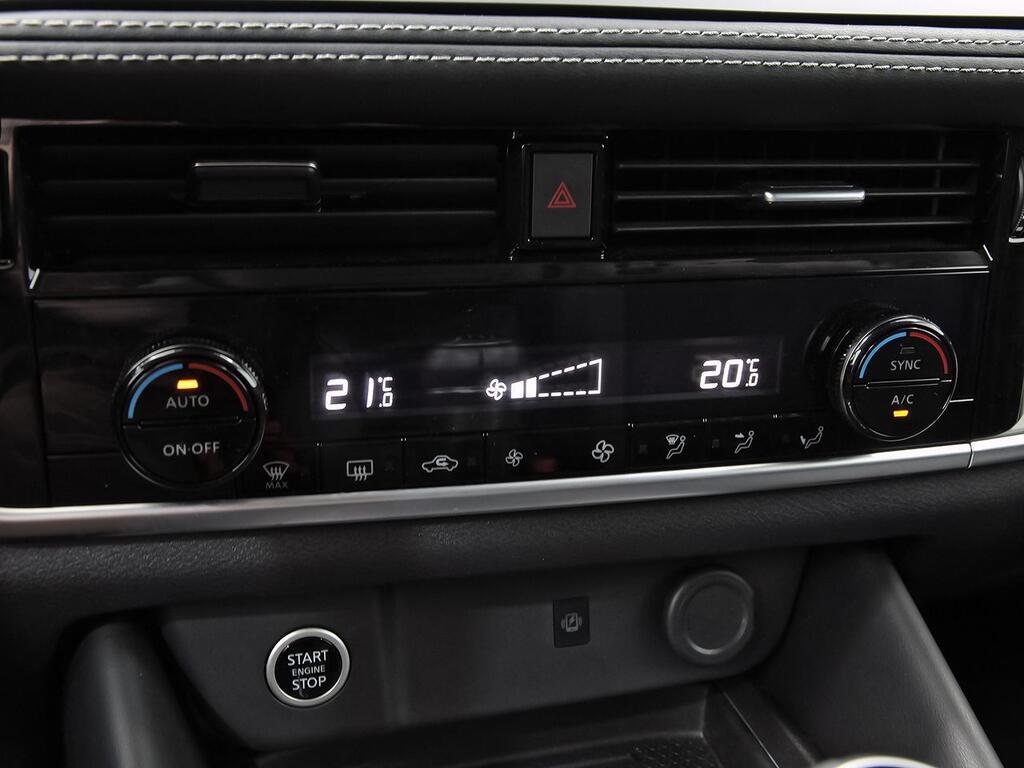 Nissan Qashqai DIG-T 103kW N-Connecta 23