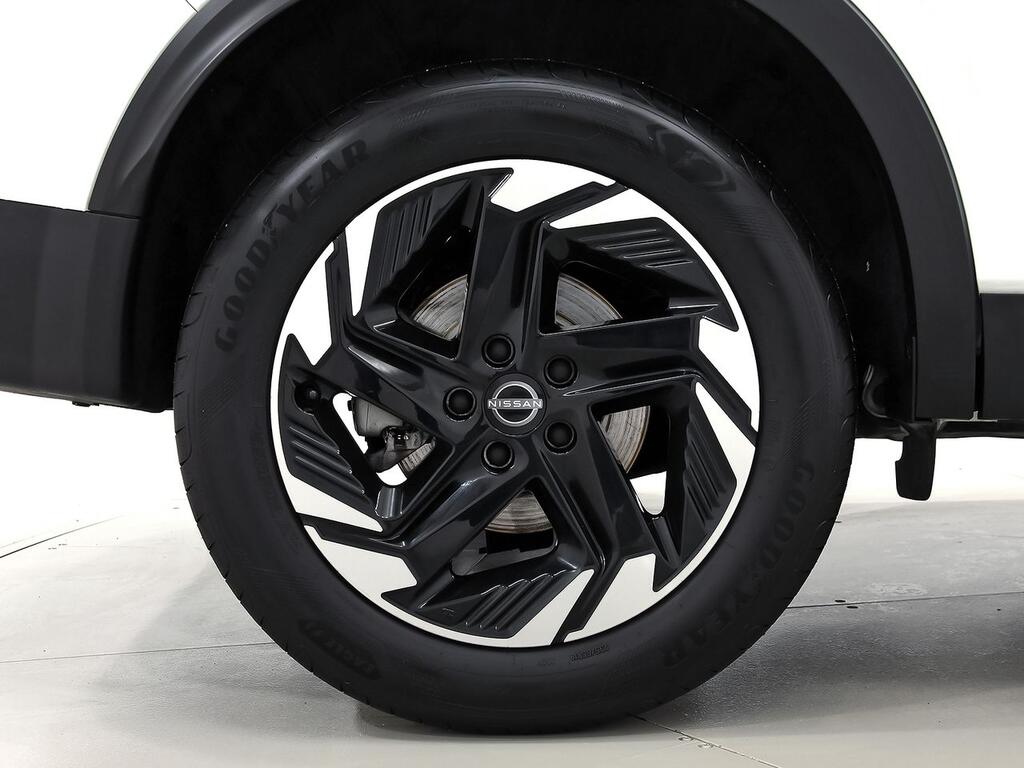 Nissan Qashqai DIG-T 116kW CVT N-Connecta 9