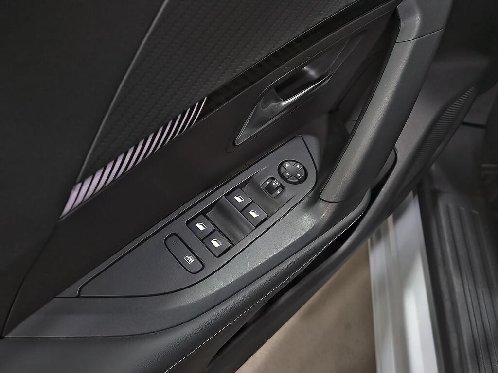 Peugeot 2008 Allure Puretech 100 S&S 6 Vel. MAN 11