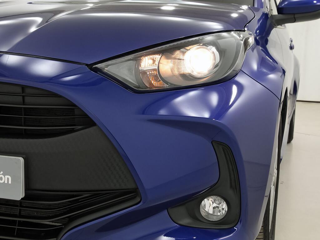 Toyota Yaris 1.5 120H Active Plus 29