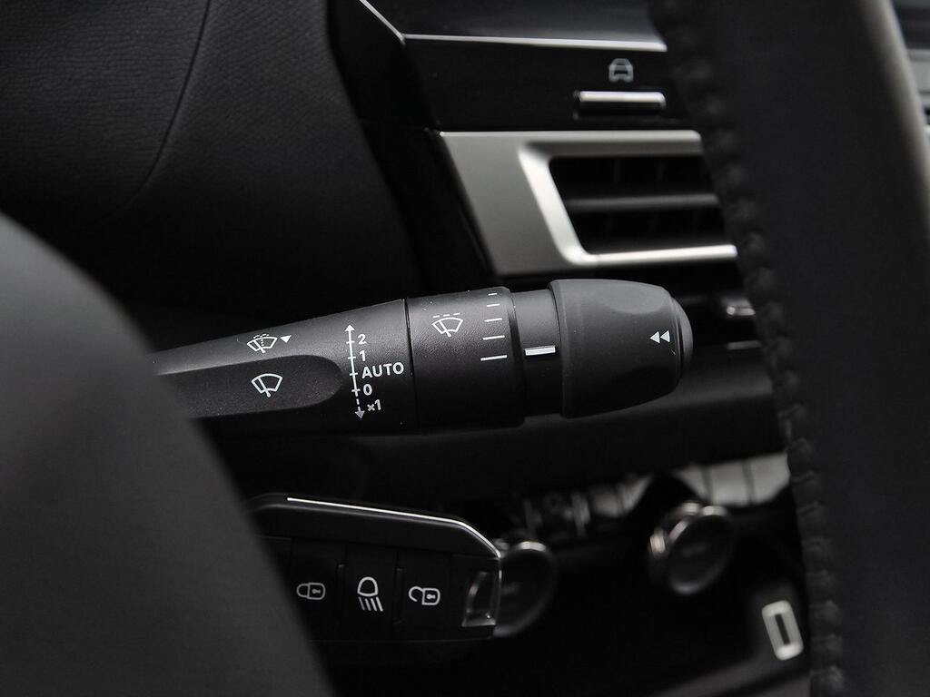 Citroën C4 Hybrid 145 ë-DCS6 Plus 17