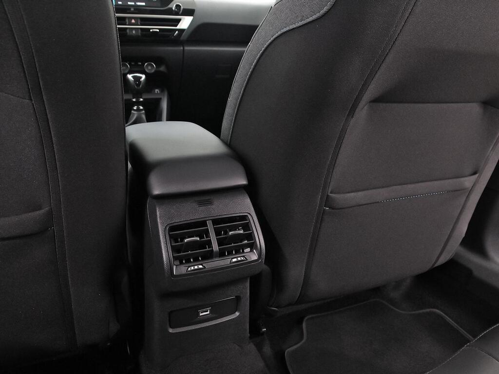 Citroën C4 PureTech 130 S&S 6v Plus 32