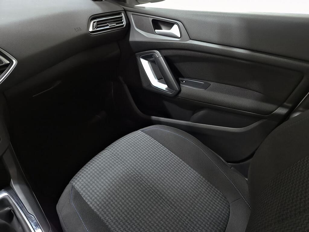 Peugeot 308 SW Style BlueHDi 130 S&S 28