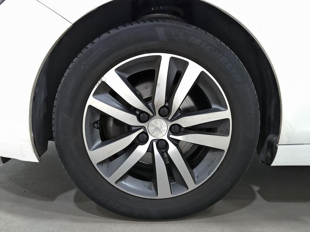 Peugeot 308 SW Style BlueHDi 130 S&S 10