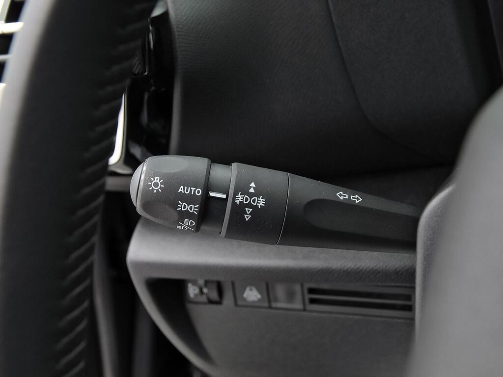 Citroën C4 BlueHDi 110 S&S 6v Feel 15