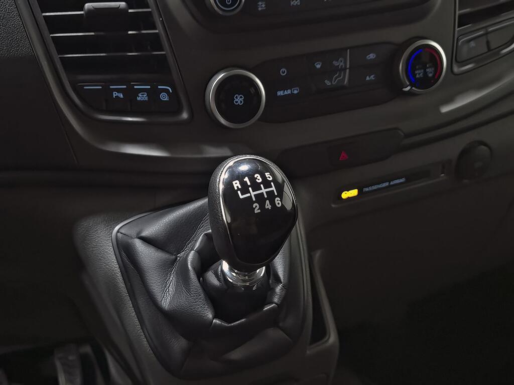 Ford Transit Custom 2.0 TDCI 130CV 320 TREND KOMBI SWB 4P 9 PLAZAS 24