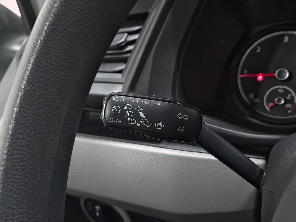 Volkswagen Transporter 2.0 TDI 110CV 2.8T SWB 4P 15