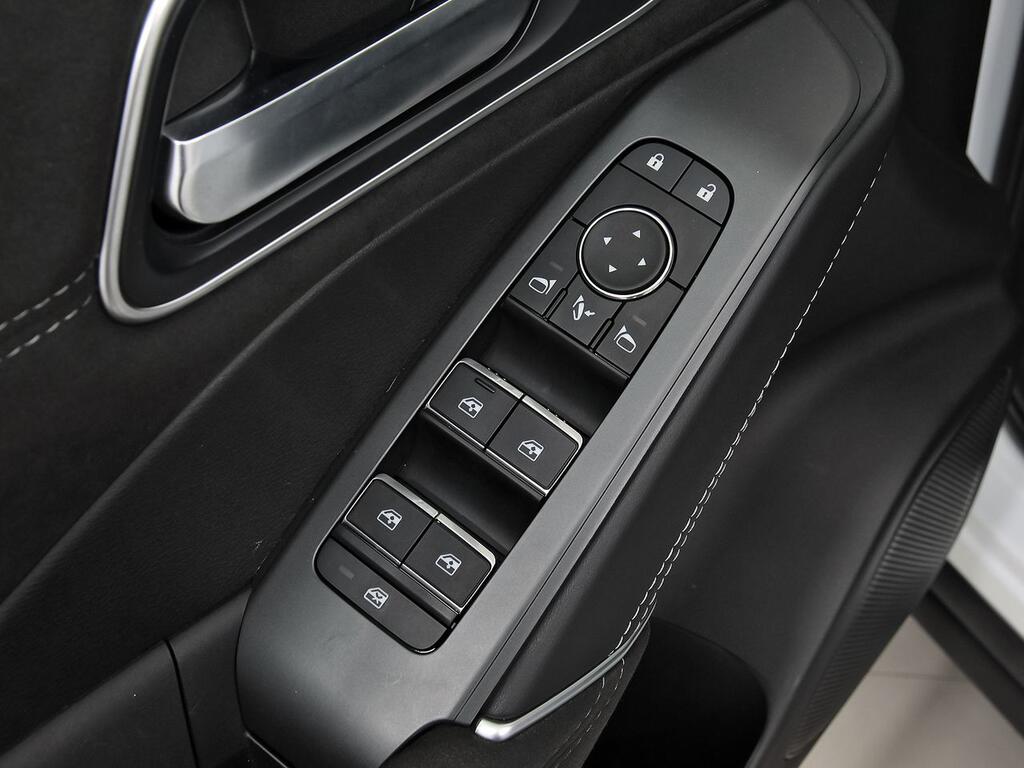 Nissan Qashqai DIG-T 103kW (140CV) mHEV 4x2 N-Design 12