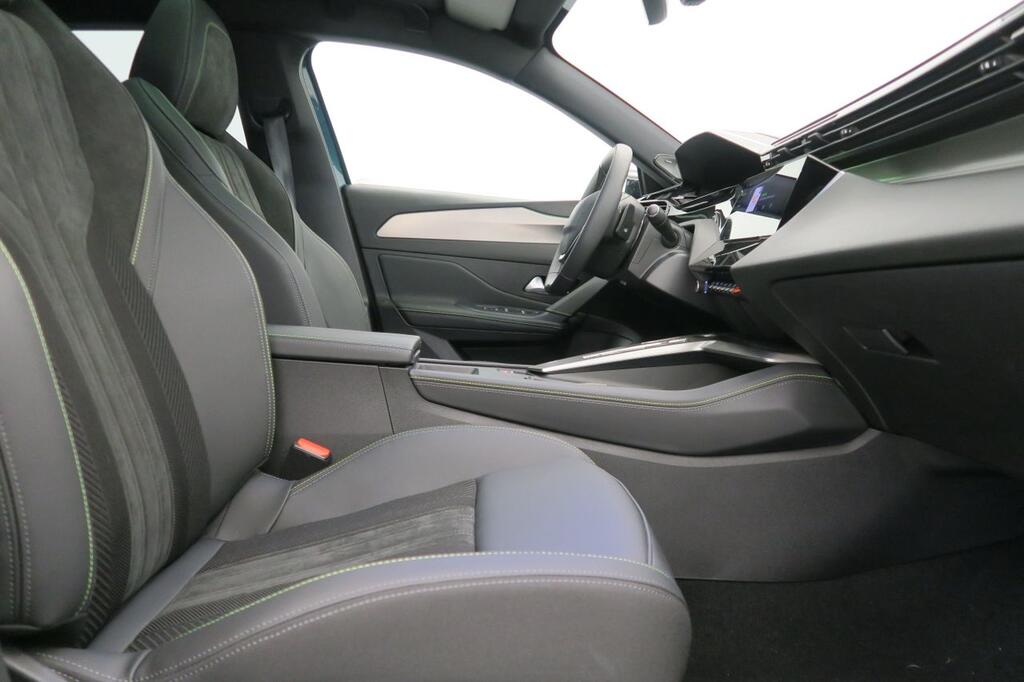 Peugeot 308 SW GT BlueHDi 130 S&S EAT8 16