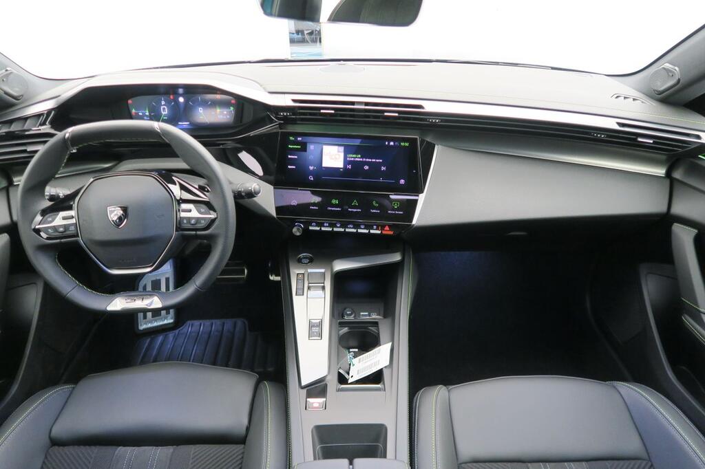 Peugeot 308 SW GT BlueHDi 130 S&S EAT8 14