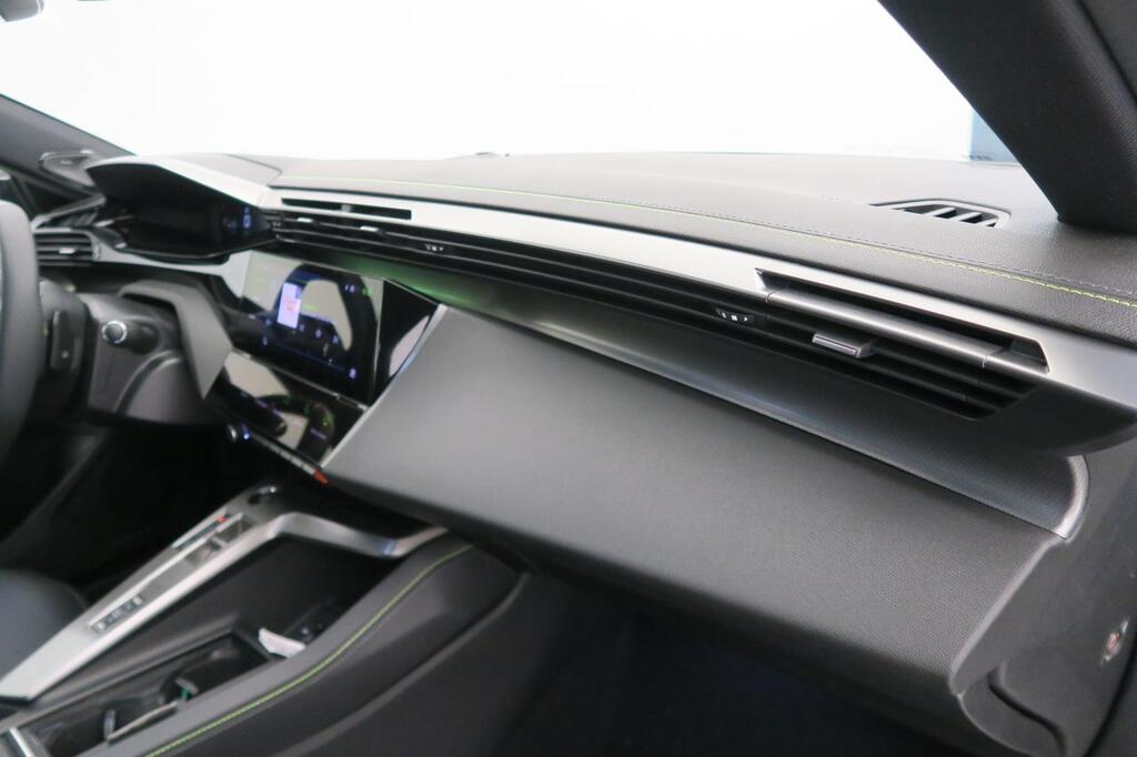 Peugeot 308 SW GT BlueHDi 130 S&S EAT8 15