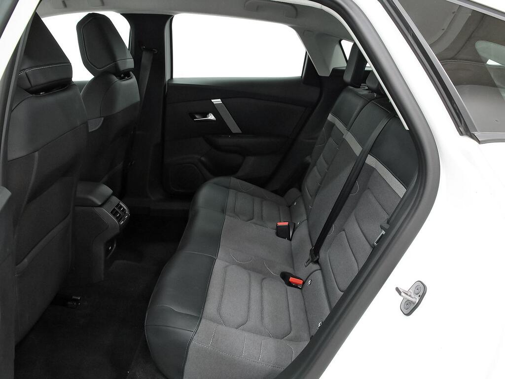 Citroën C4 PureTech 130 S&S 6v Plus 9