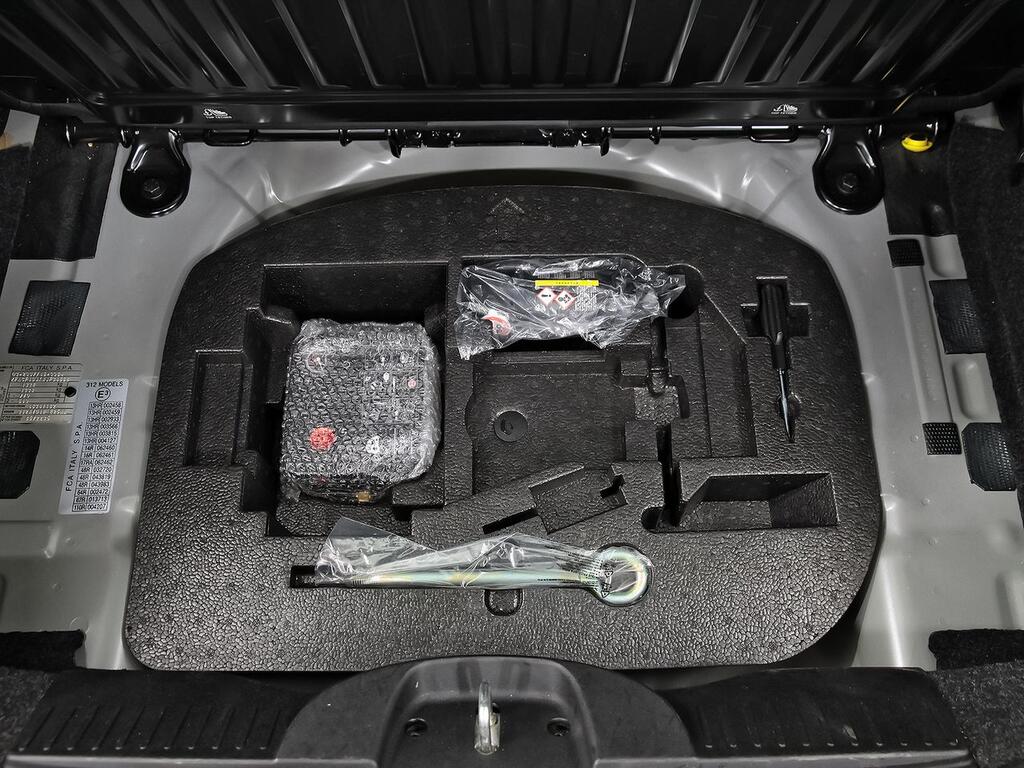 Fiat 500 Connect 1.0 Hybrid 51KW (70 CV) 29